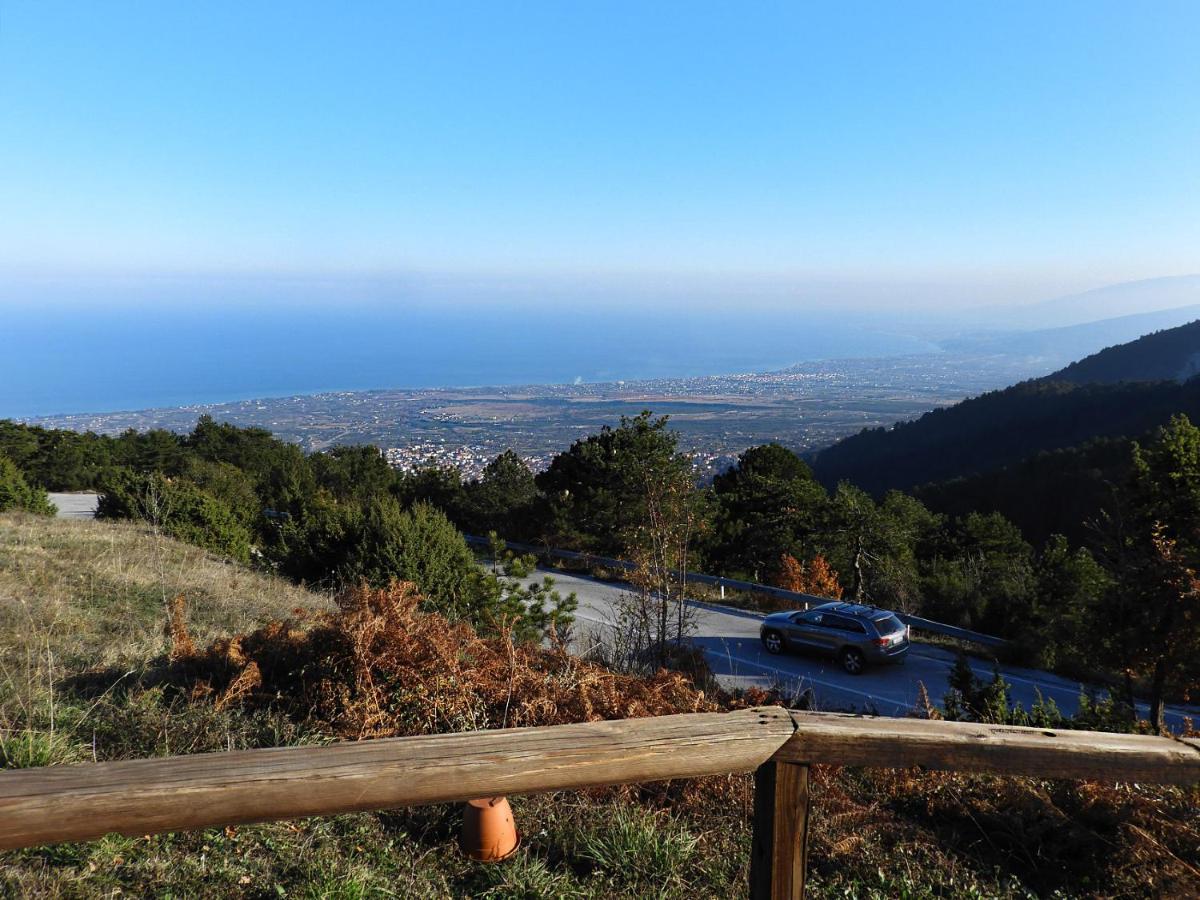 شقة Panoramaloft - Quality, View, Sea & Mountain لِتوخورو المظهر الخارجي الصورة
